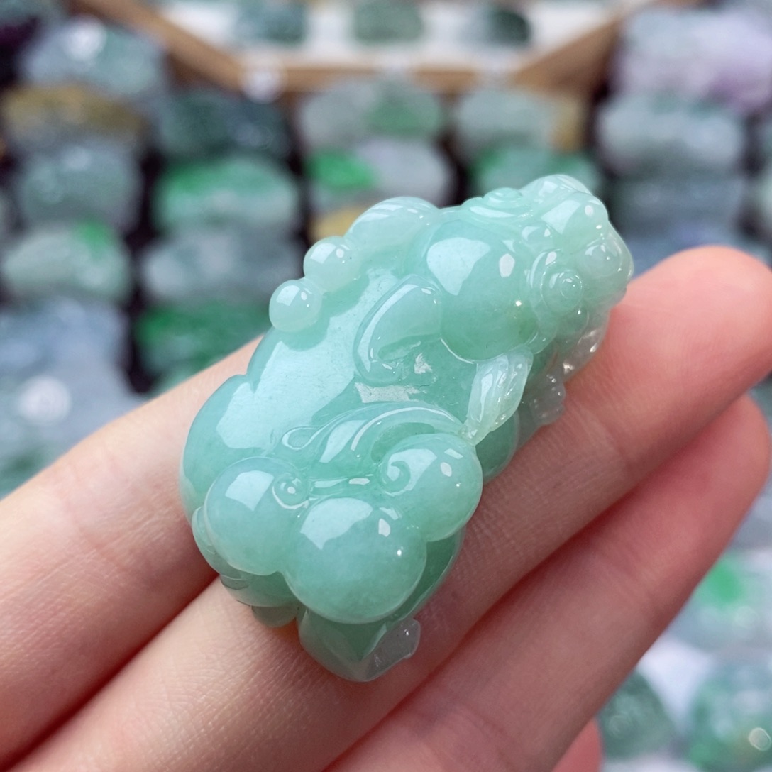 翡翠未镶嵌颈饰天然