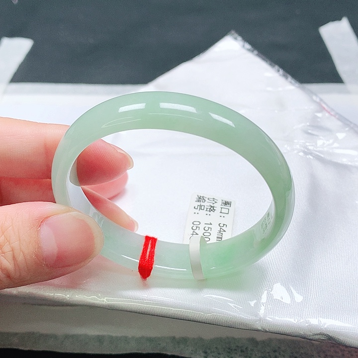 翡翠未镶嵌手镯贵妃54