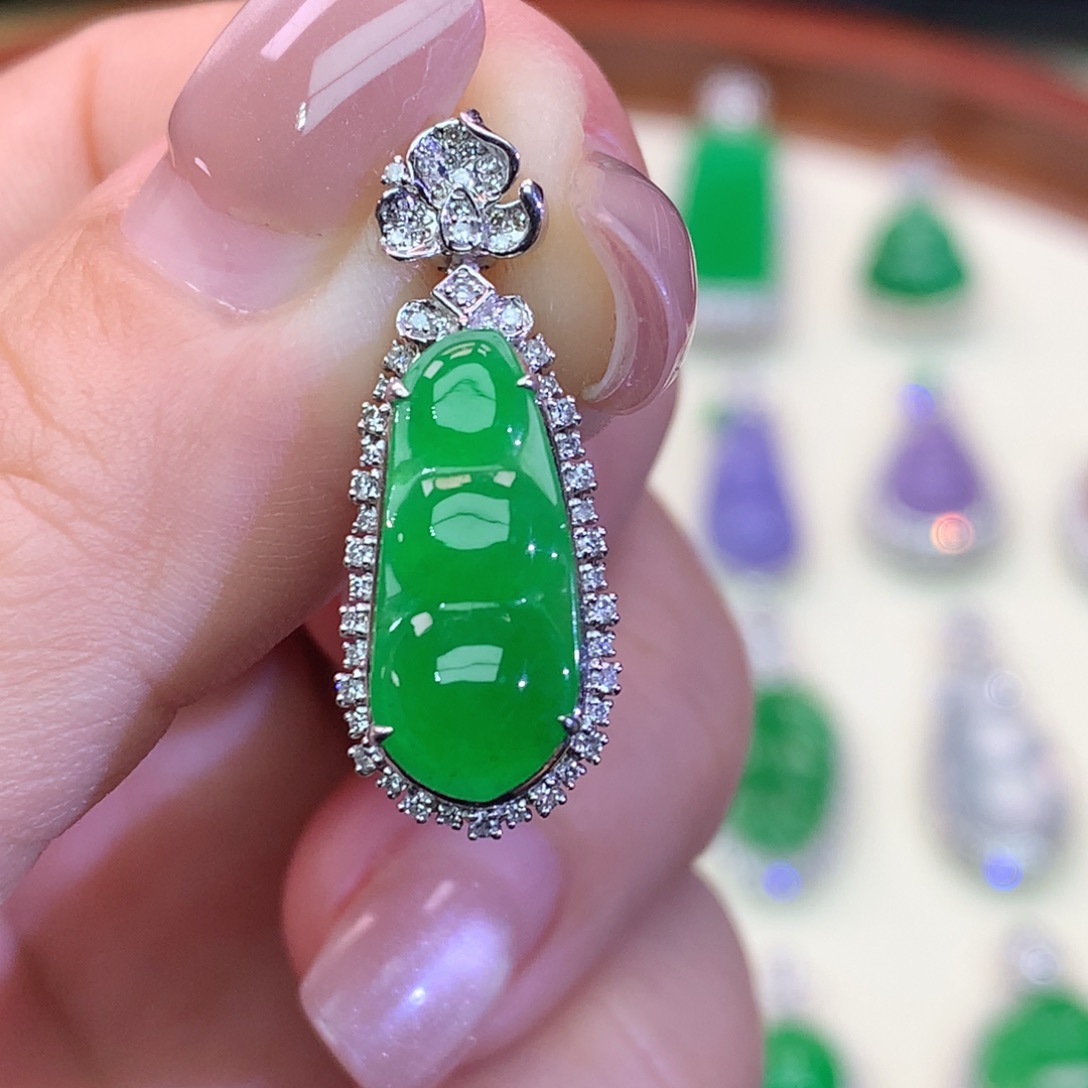 翡翠18K金镶嵌吊坠(不含链)