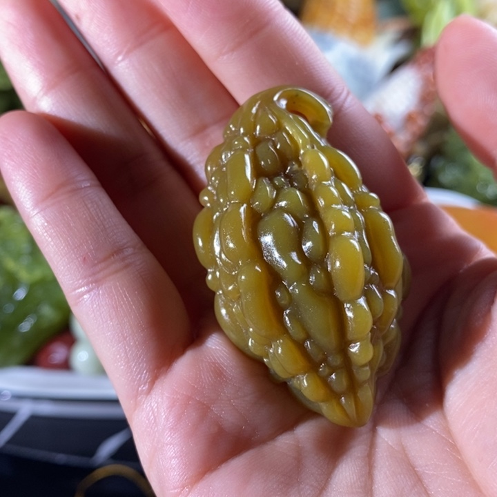 锦***阳蛇纹石玉未镶嵌珠宝奇石