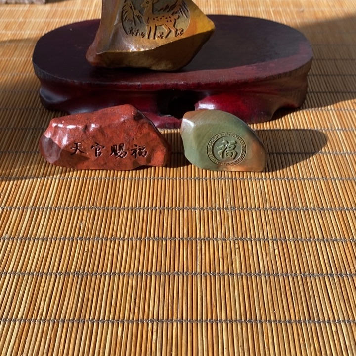 金***英原石雕刻工艺品手把摆件