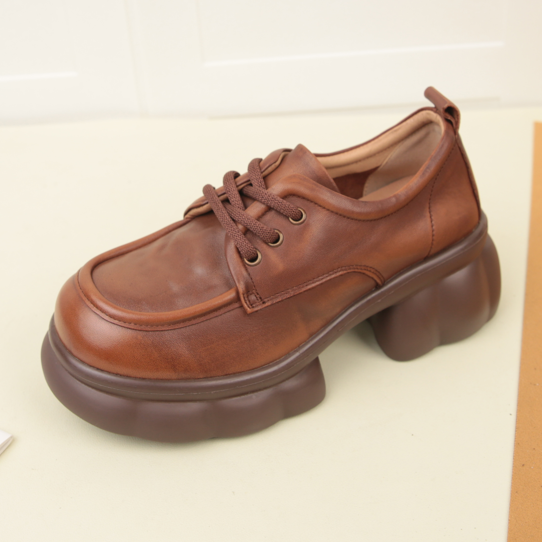 6013秋冬新款圆头真皮英伦风小皮鞋女轻便厚底系带高跟乐福单鞋