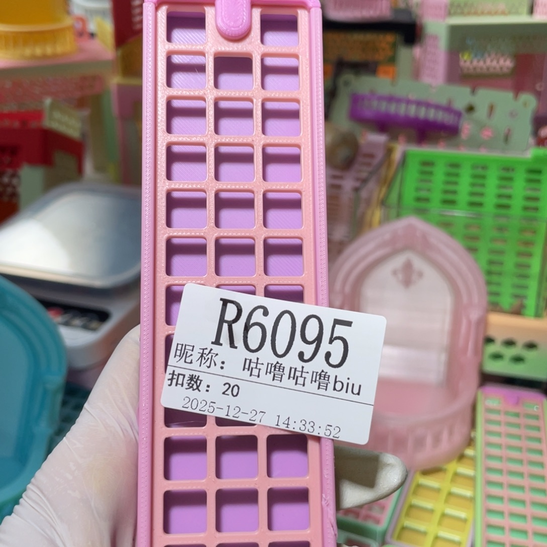 咕***u陌派帝国寄居蟹瑕疵6095