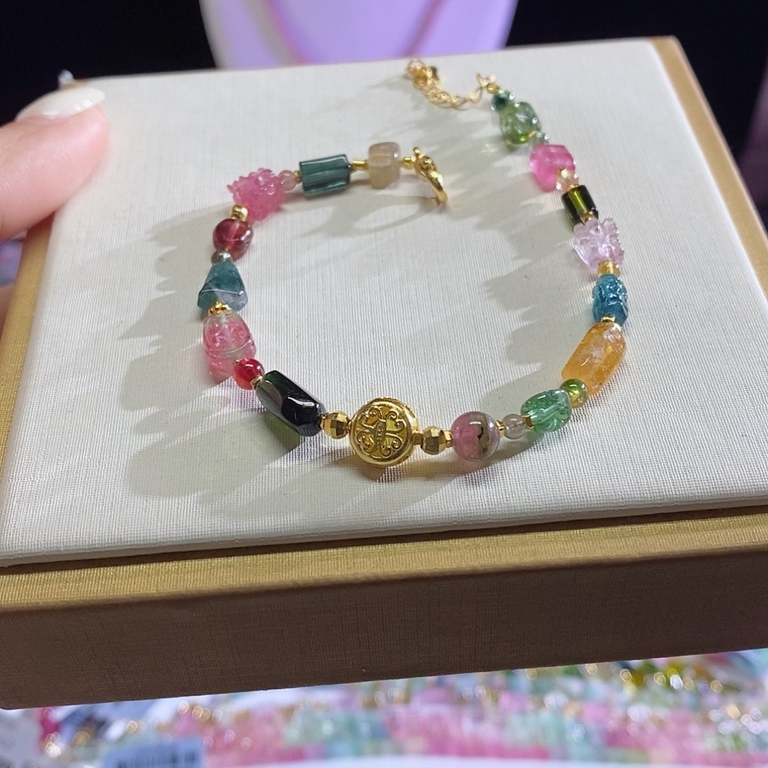 碧玺手链未镶嵌多宝