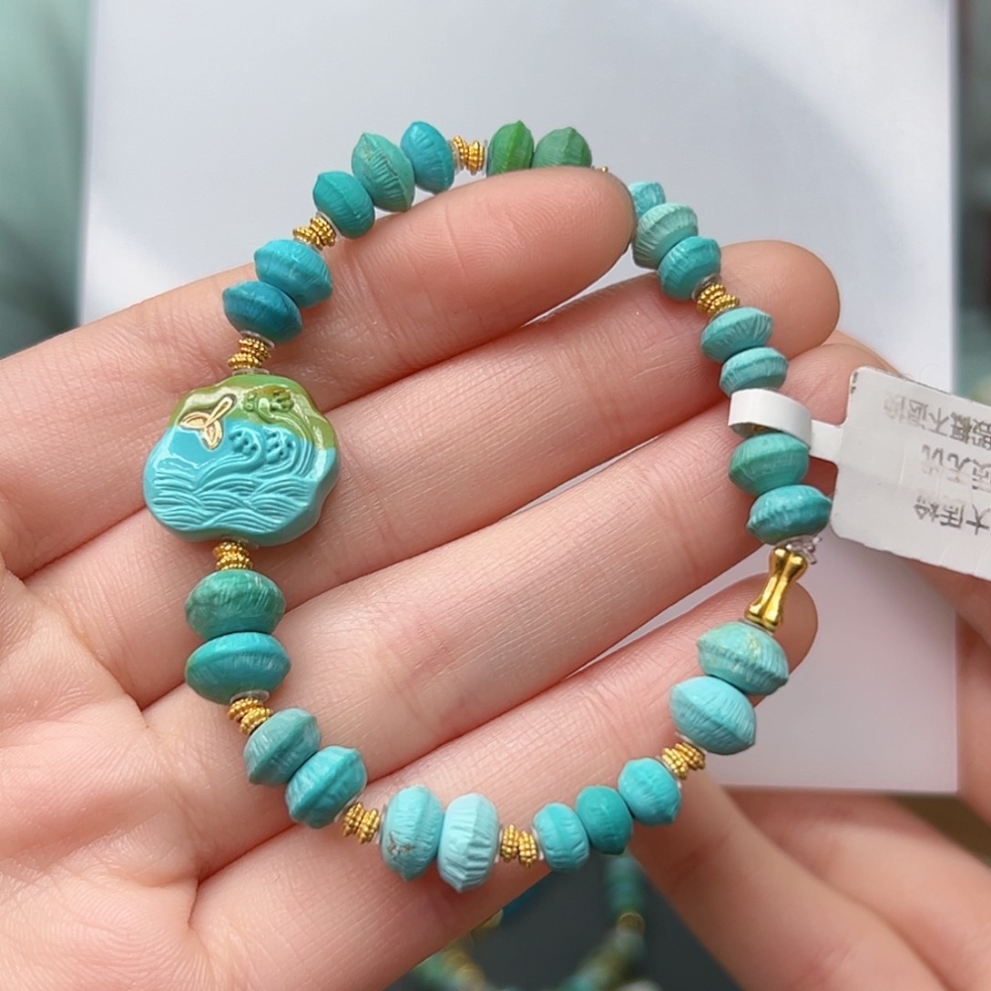 绿松石珠宝奇石18K金镶嵌