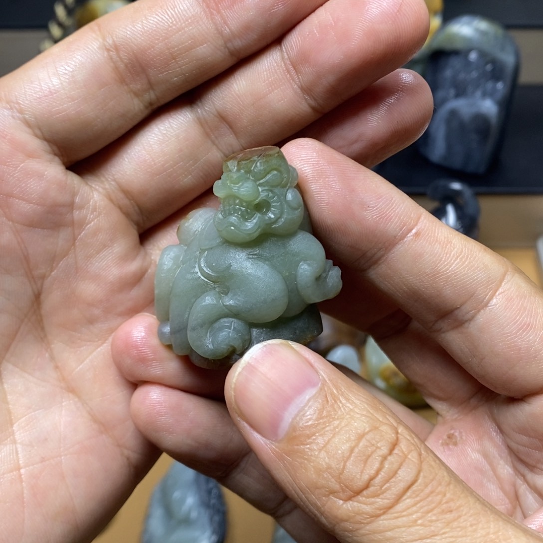 颈饰未镶嵌和田玉阿*猫