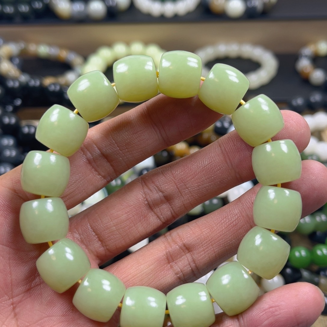 和田玉手串未镶嵌