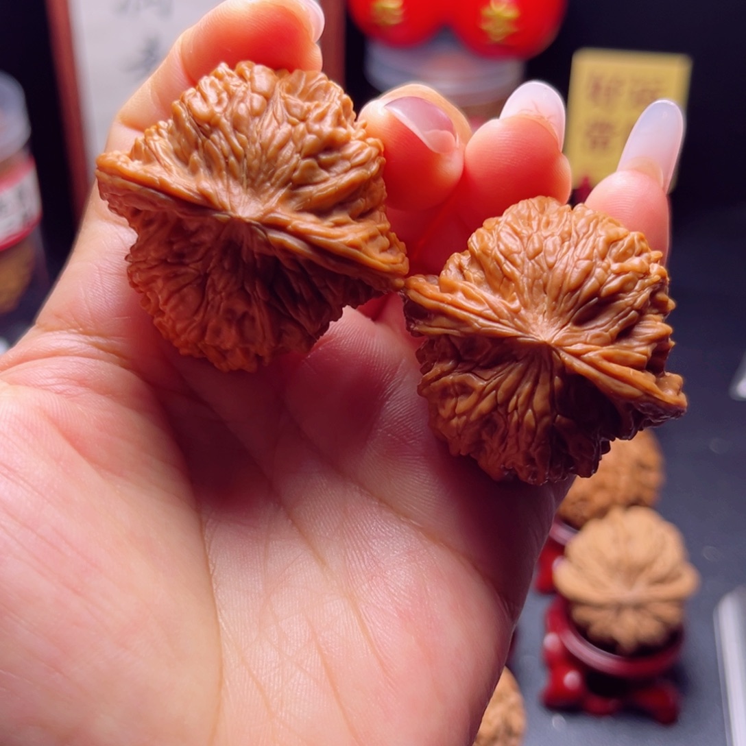 笑***云吊坠文玩核桃山地磨盘