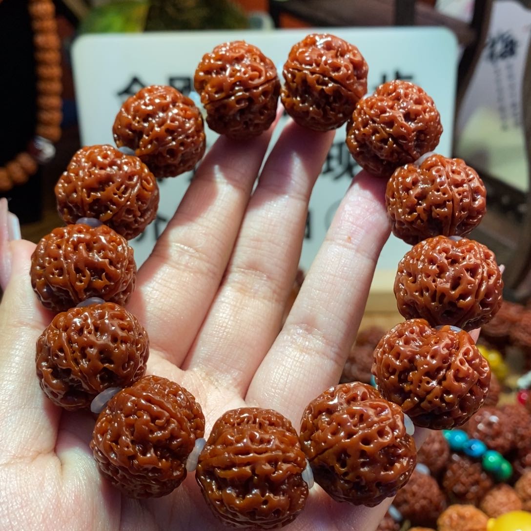 金刚菩提手串225肉玉化