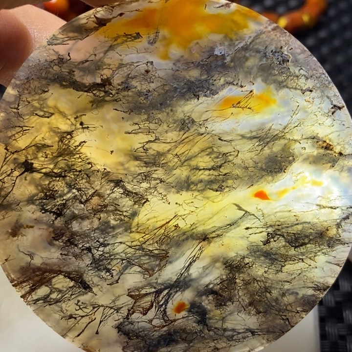 玛瑙/玉髓颈饰未镶嵌跟**疯