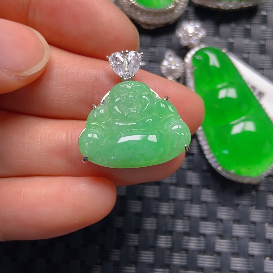 翡翠银S925镶嵌颈饰佛公吊坠