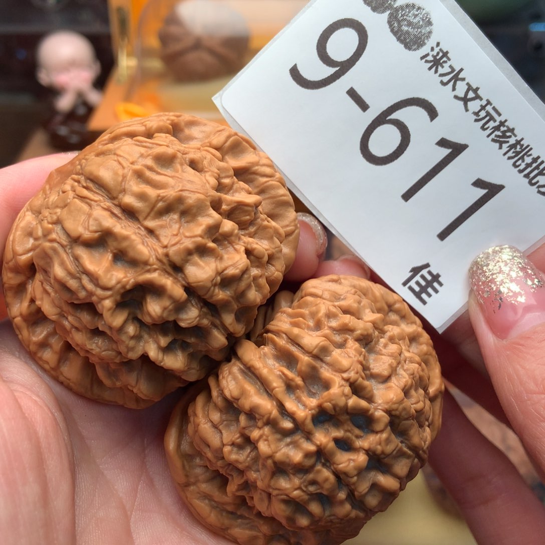 文玩核桃把件54龙鼎