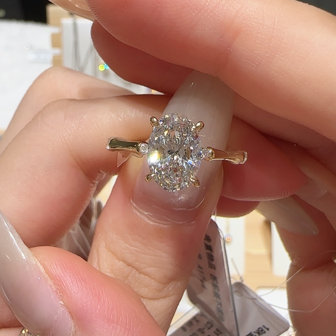 18K金镶嵌实验室培育钻石1.5卡竹节椭圆 11-16圈