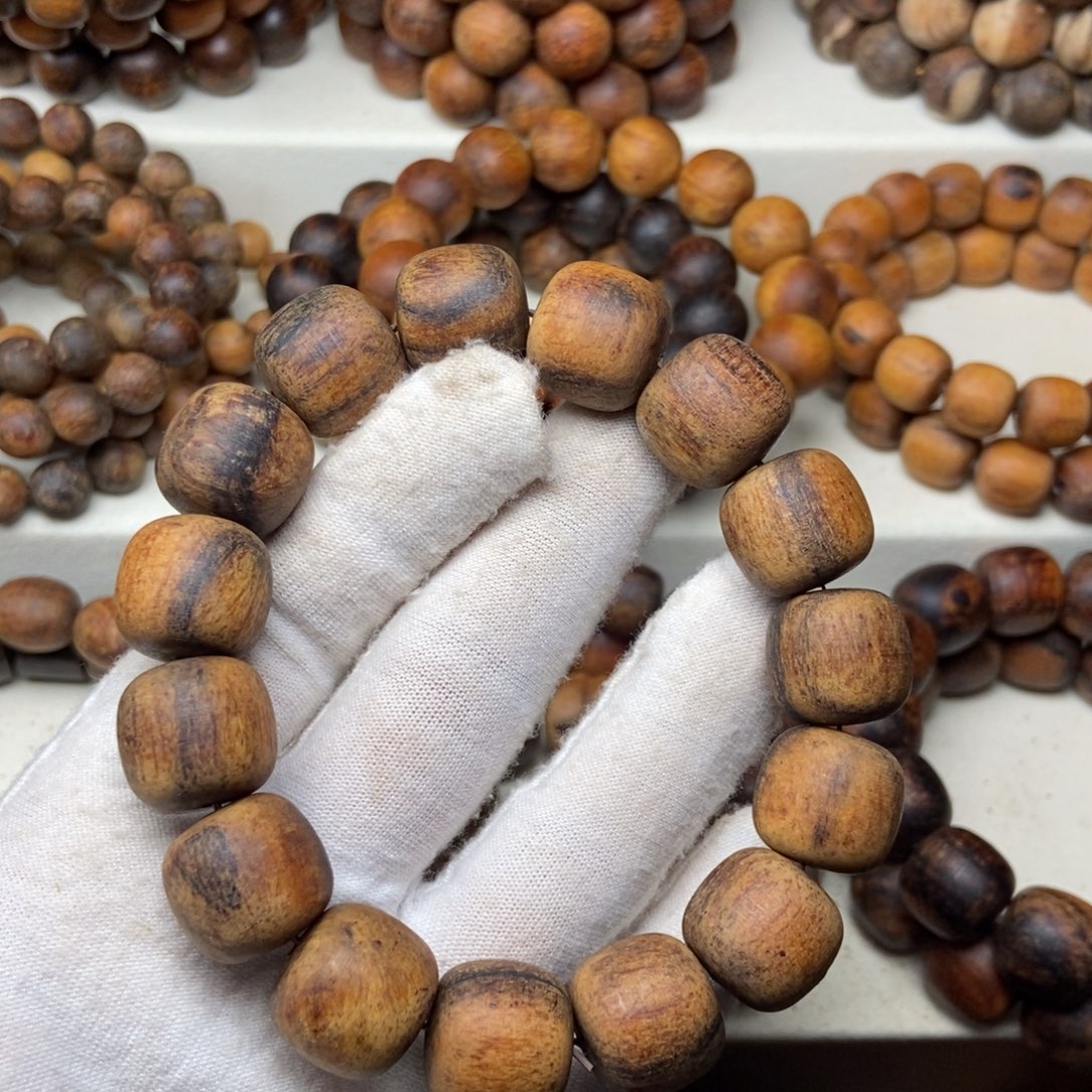 贡木福利1516老型珠手串