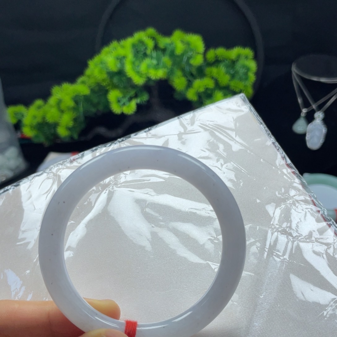 未镶嵌手镯翡翠天然翡翠手镯