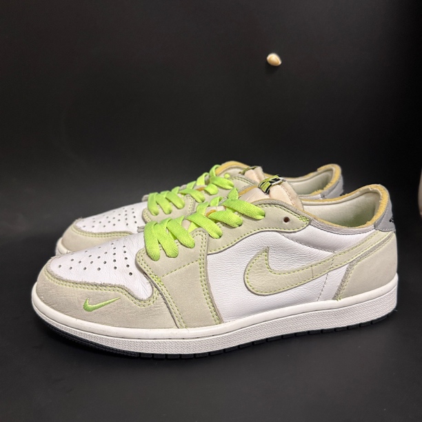 41码/二手/Nike aj1 白幽灵绿 低帮复古篮球鞋