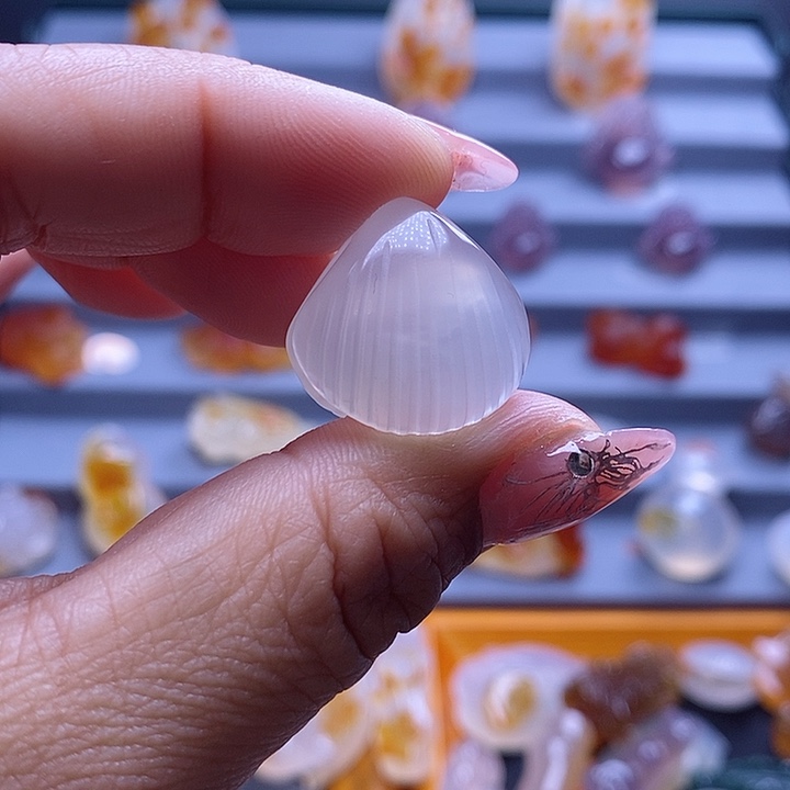 玛瑙/玉髓颈饰未镶嵌