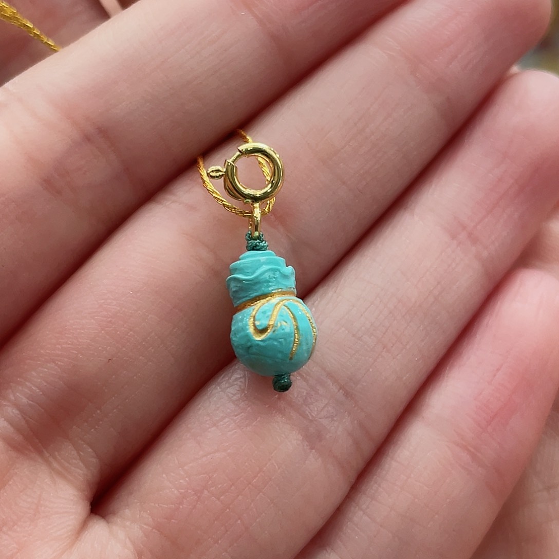 绿松石颈饰未镶嵌