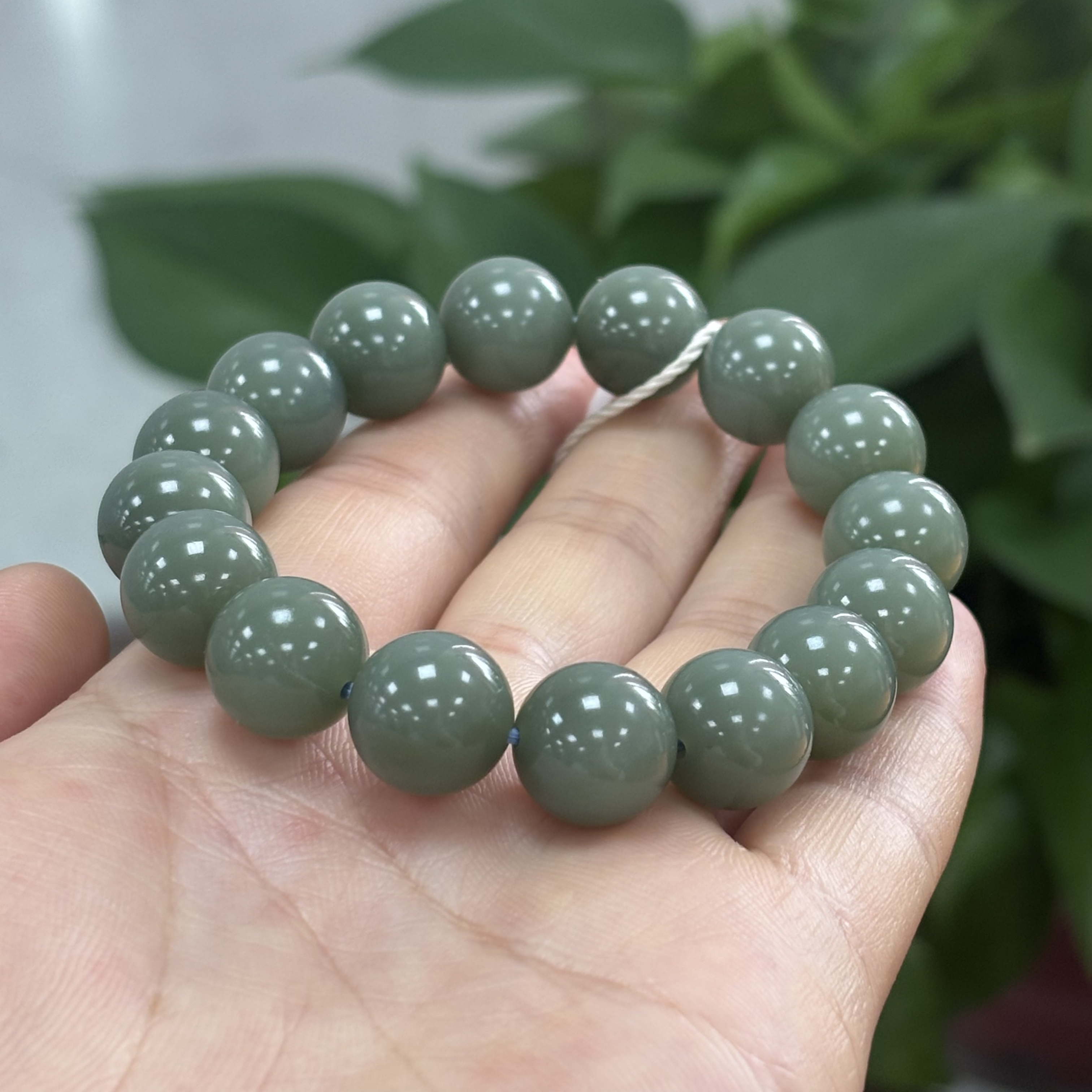 天然和田玉碧玉鸭蛋青瓷蓝手串卡12