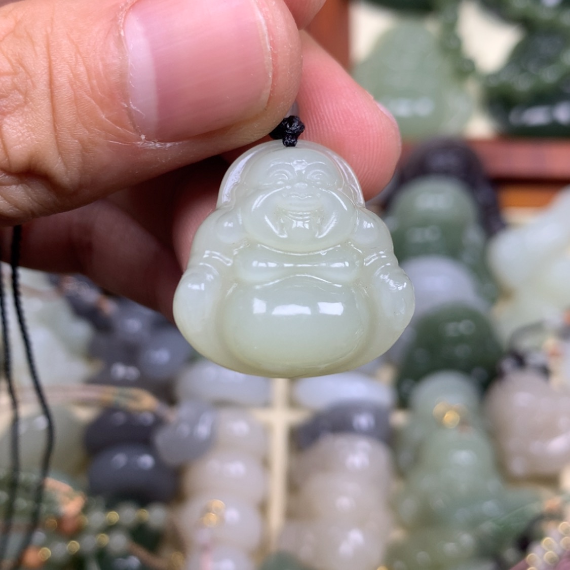 【闪购商品】颈饰未镶嵌和田玉