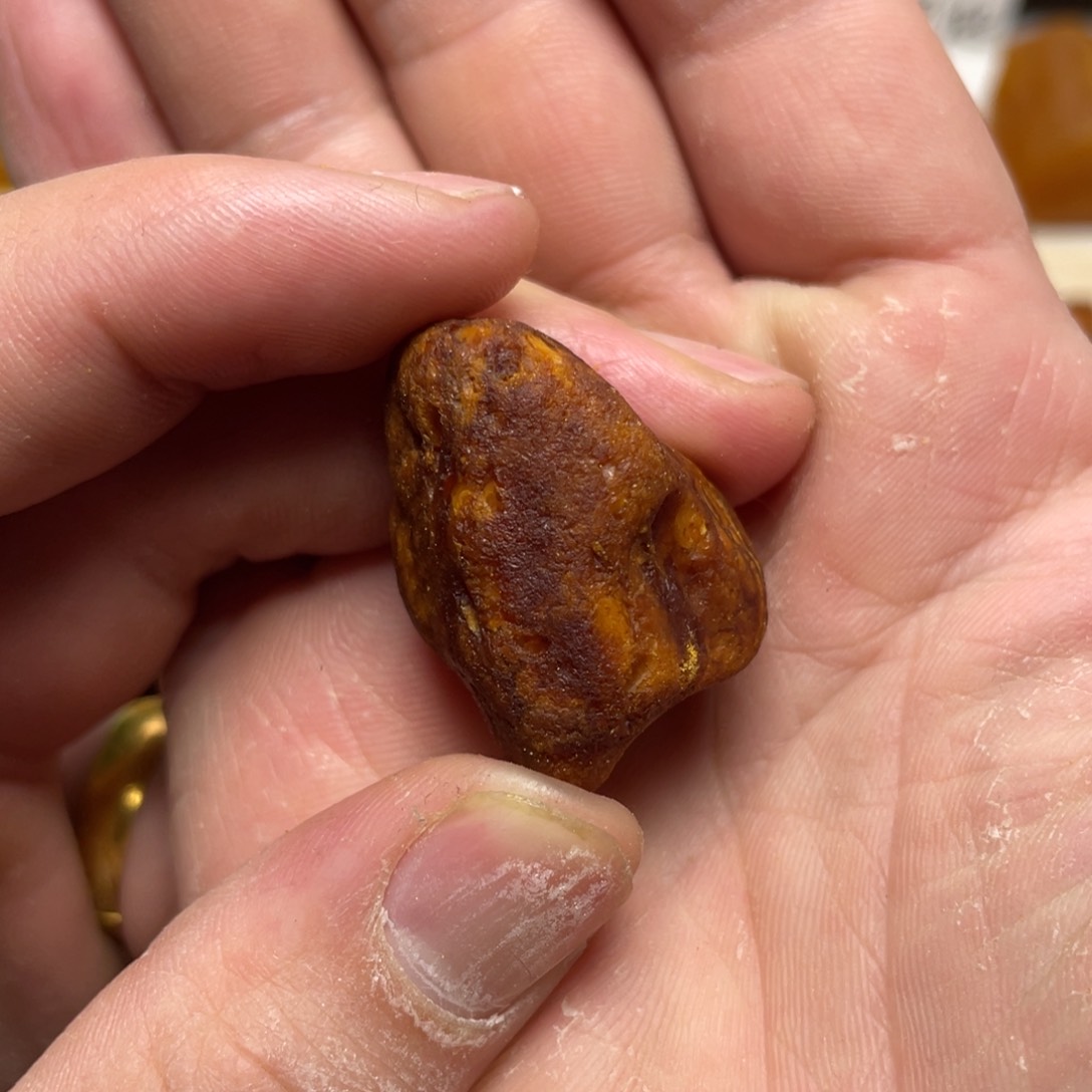 定制琥珀未镶嵌解*琥珀老型直切