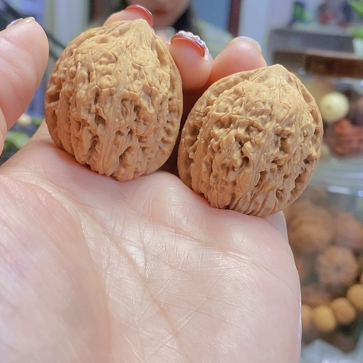 【闪购商品】文玩核桃把件36.5平谷绣球尖黄