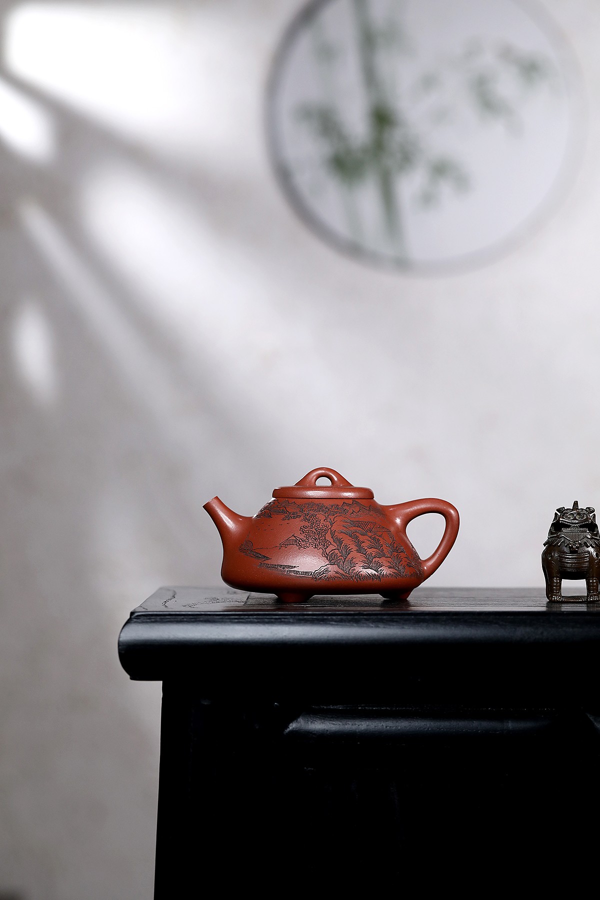 子冶石瓢240毫升红皮龙山水精刻宜兴紫砂壶