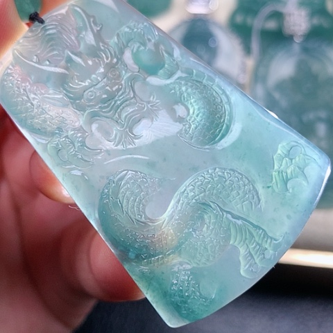 【闪购商品】翡翠颈饰未镶嵌天然翡翠