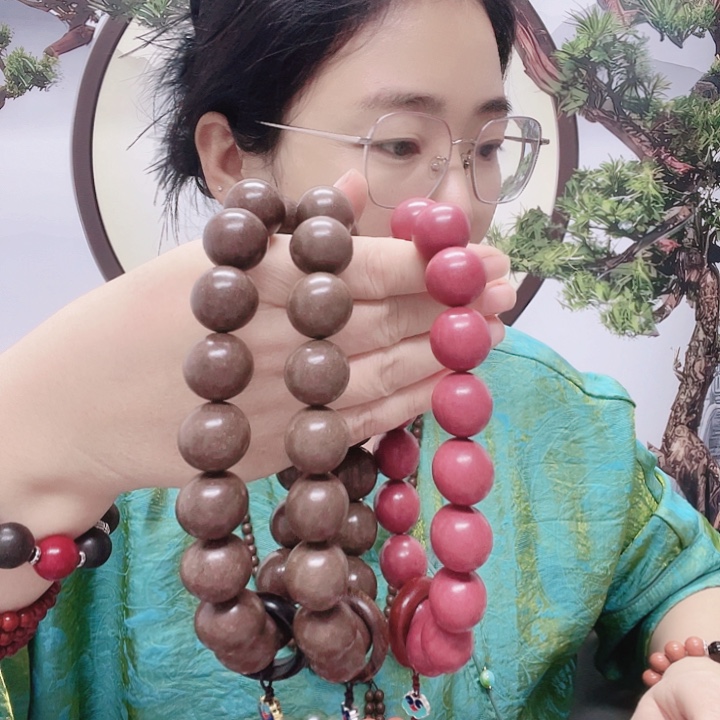 布****1.8手持芳华➕雪中春信➕古龙涎