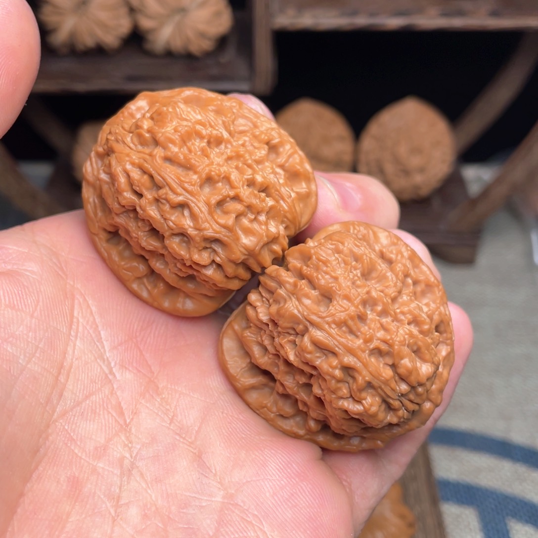 文玩核桃把件41边43肚毕业高货南疆石