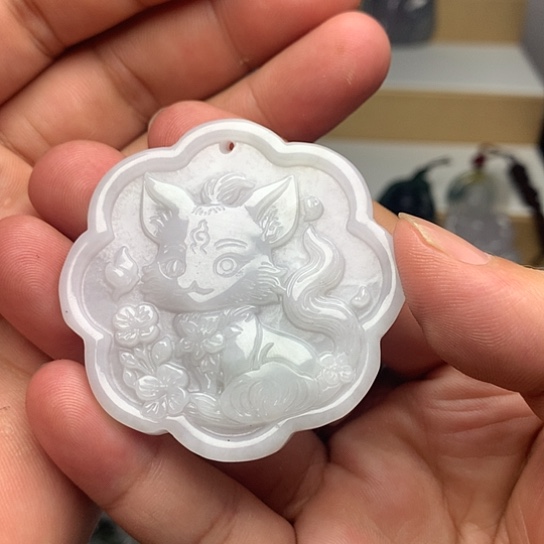 翡翠未镶嵌颈饰2