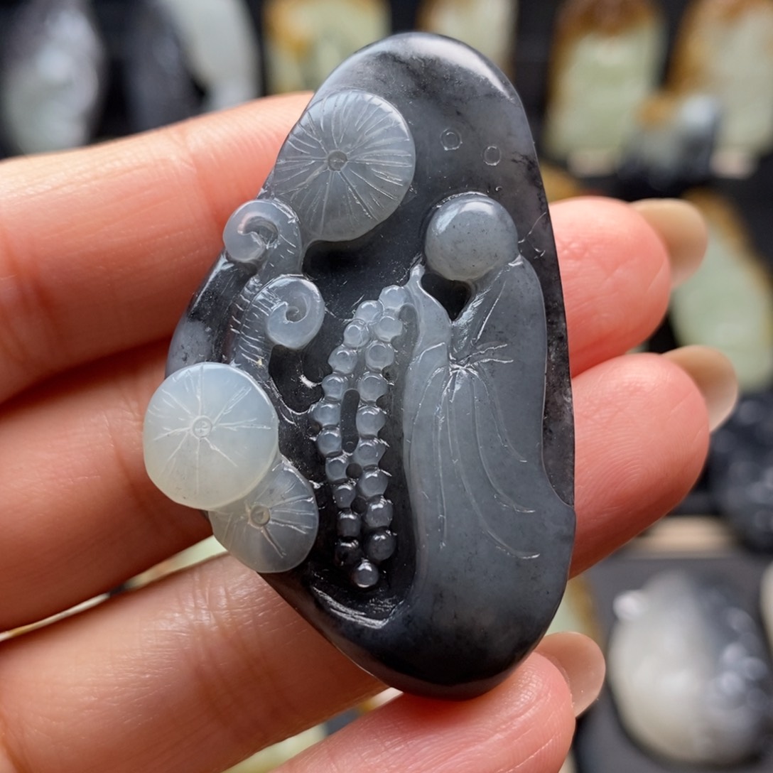 和田玉挂件未镶嵌