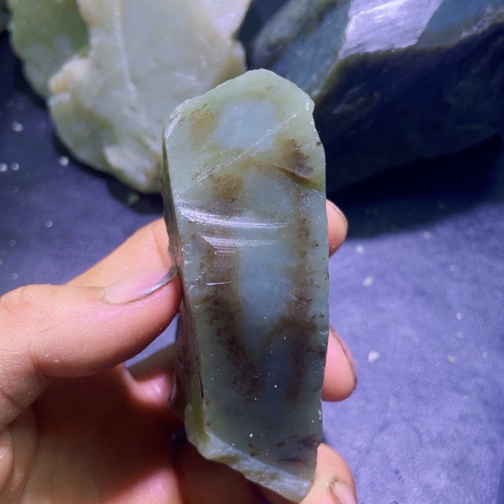 和田玉未镶嵌珠宝半成品