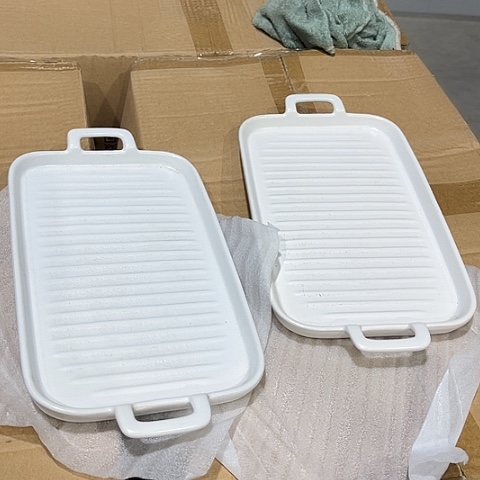 微瑕，不能明火，2个白色双耳盘针孔