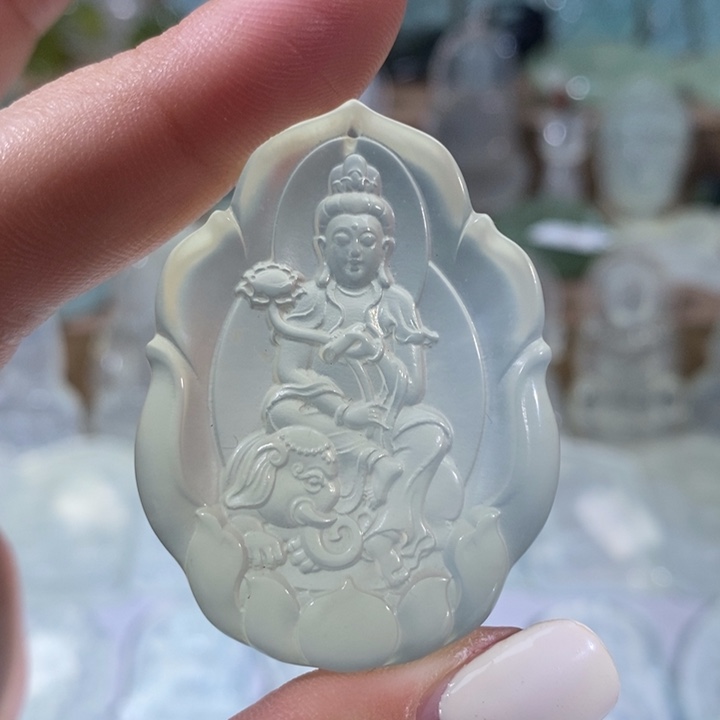 岫玉未镶嵌吊坠吊坠