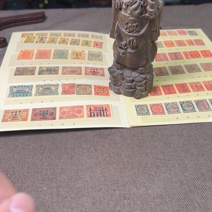 精品摆件工艺品等