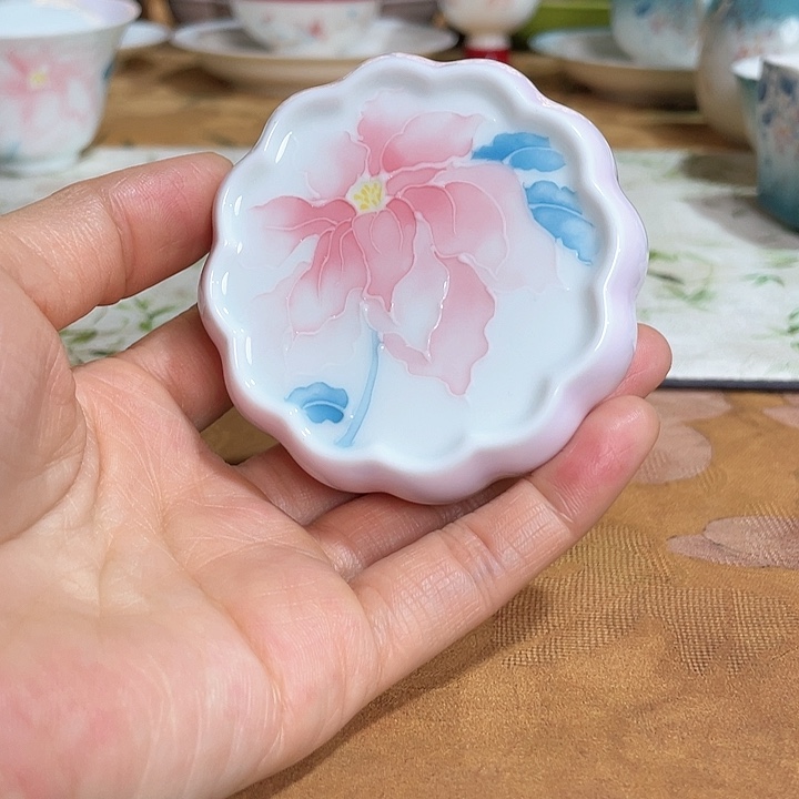 【闪购商品】国色惊城云朵盖置哈哈哈