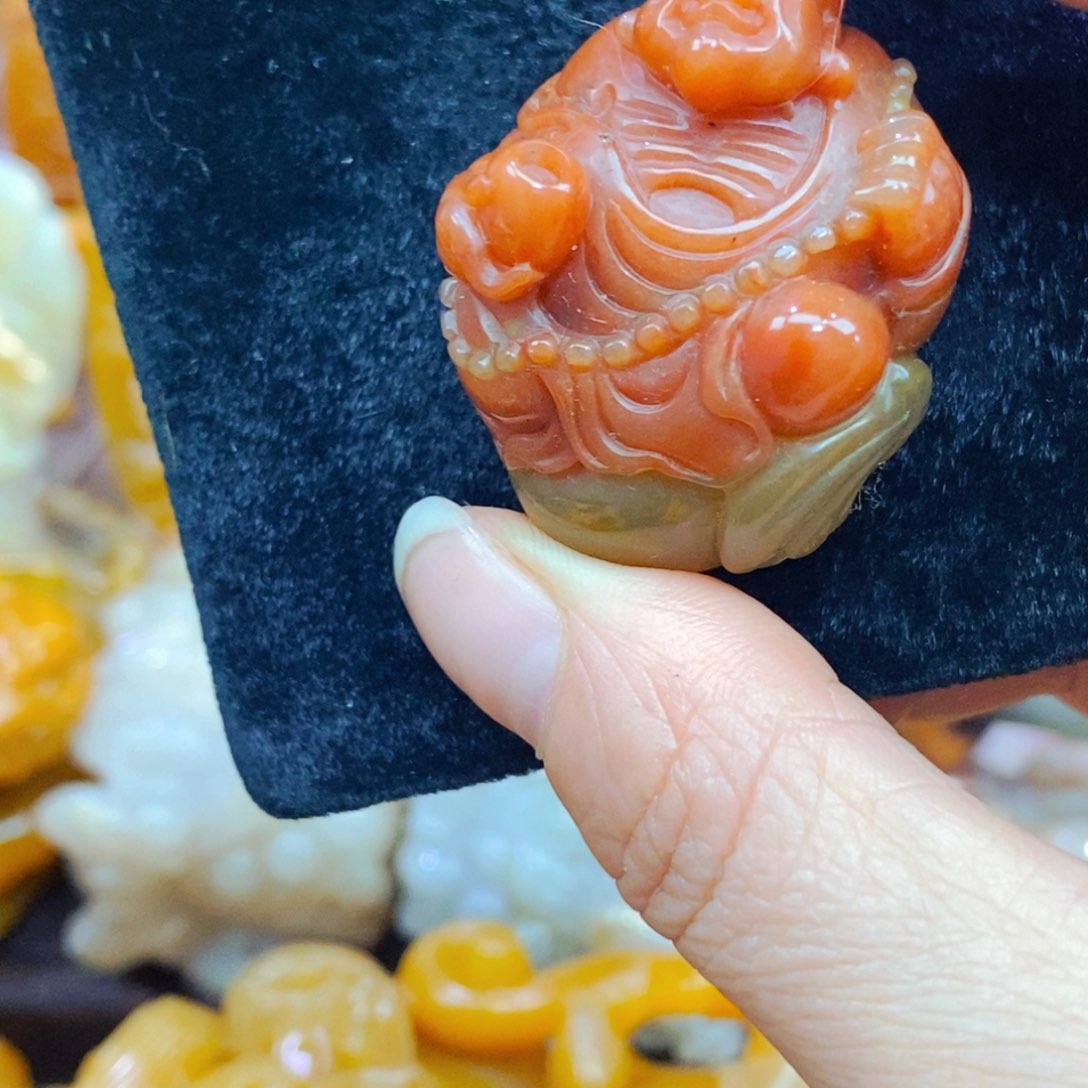 未镶嵌石英质玉（黄龙玉）吊坠(不含链)