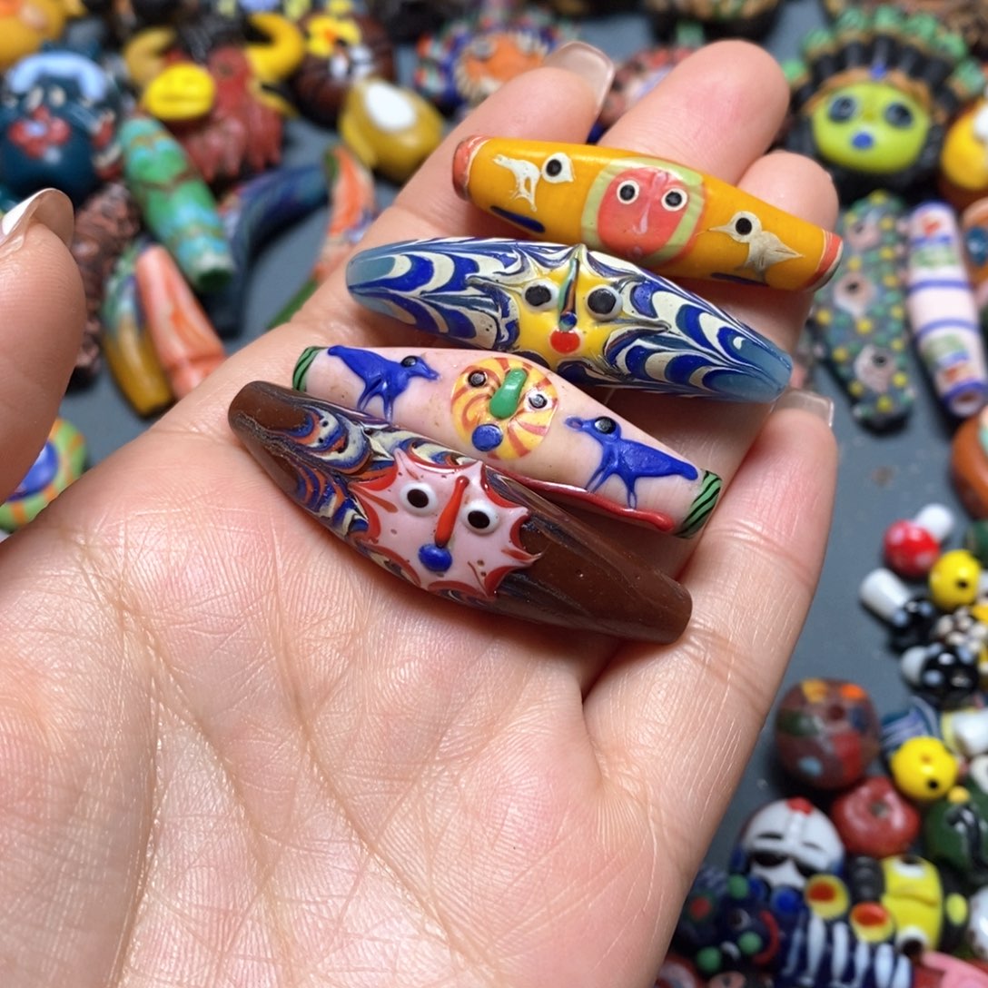 琉璃颈饰印度尼西亚弯管四个