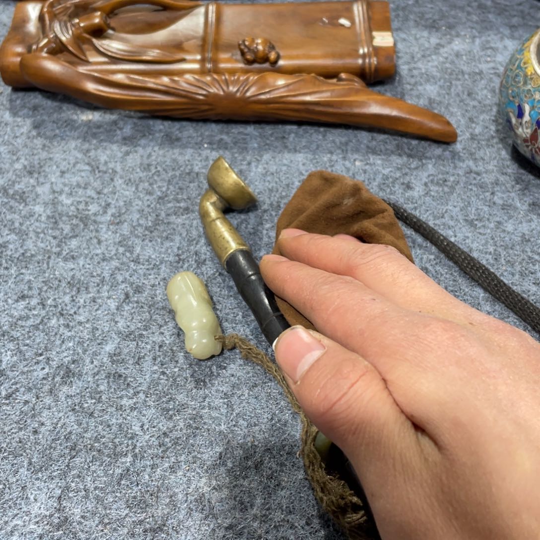 仅***己铜一个人的时候就会想