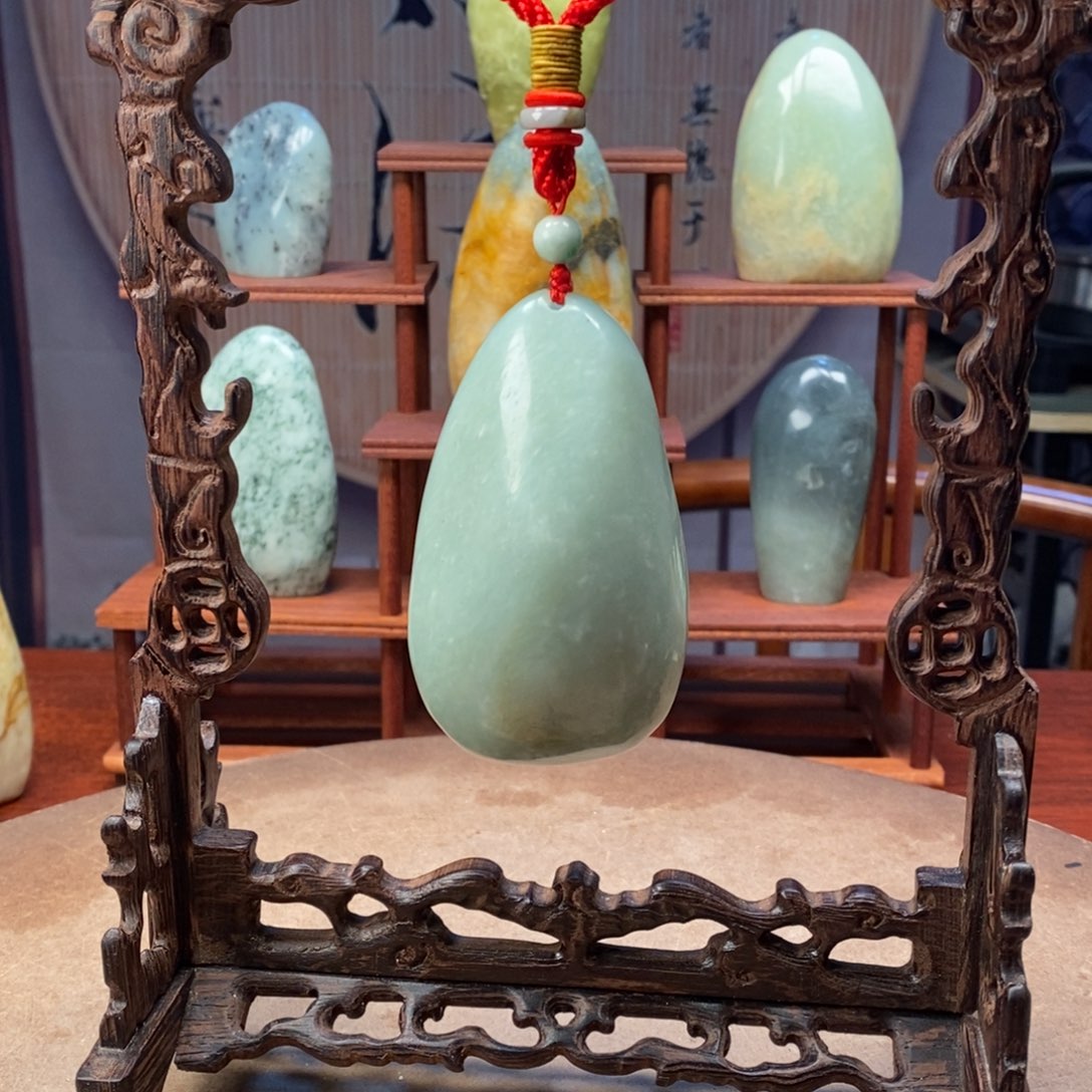 云***龙岫玉未镶嵌珠宝奇石