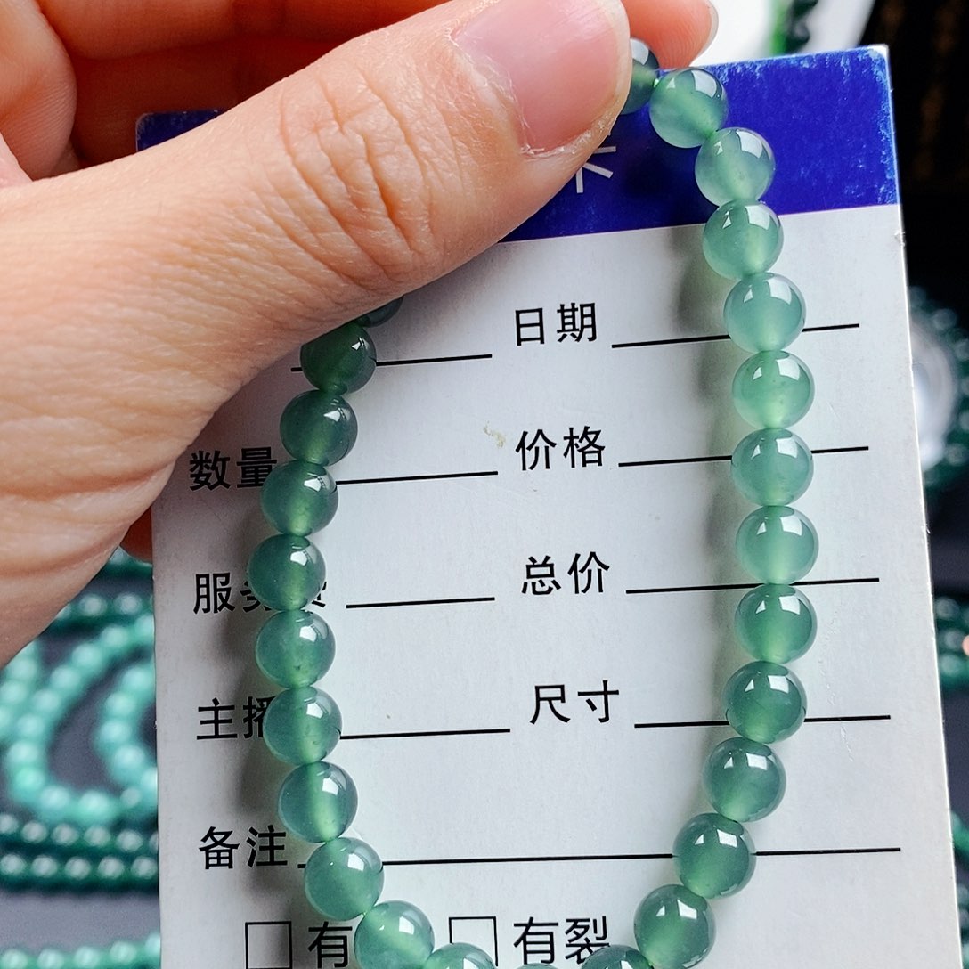 翡翠手链未镶嵌翡翠