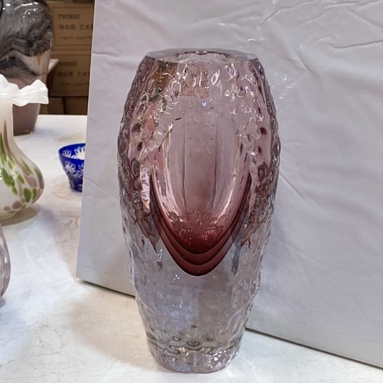 琉璃花瓶高25厘米口径5厘米