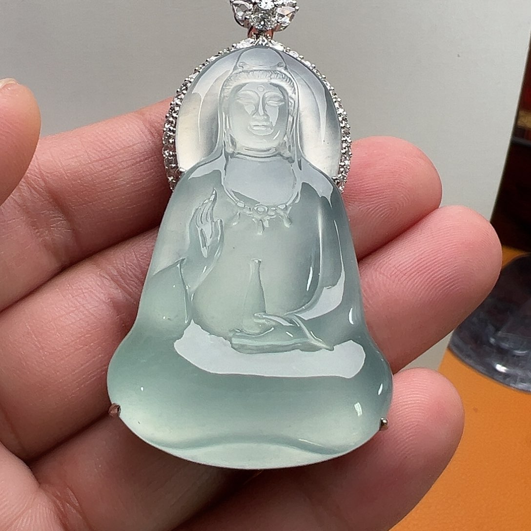 翡翠颈饰18K金镶嵌素衣观音3号