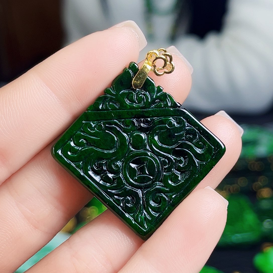 颈饰银S925镶嵌翡翠多样性