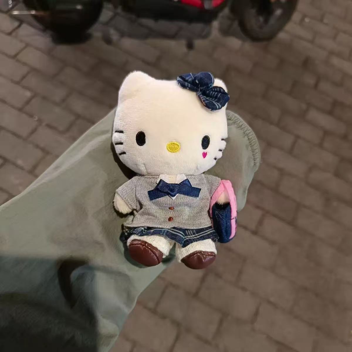 可爱卡通学院白皮jk制服kitty挂件