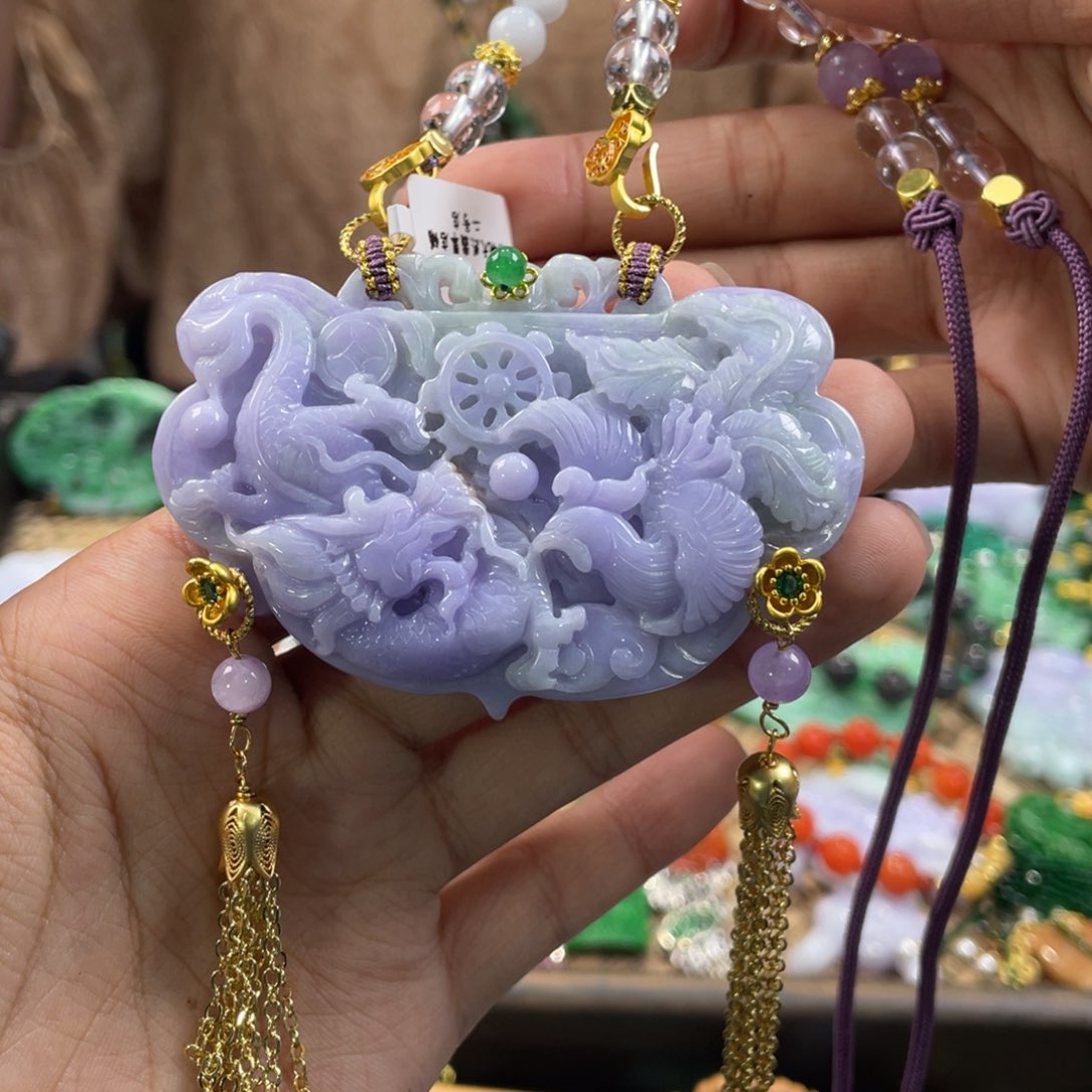 翡翠颈饰未镶嵌代编织