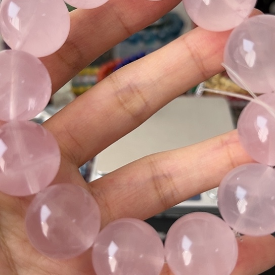 水晶手链未镶嵌矿坑