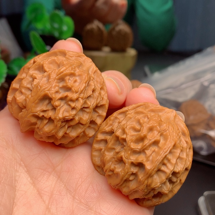 文玩核桃吊坠苹果园狮子头39