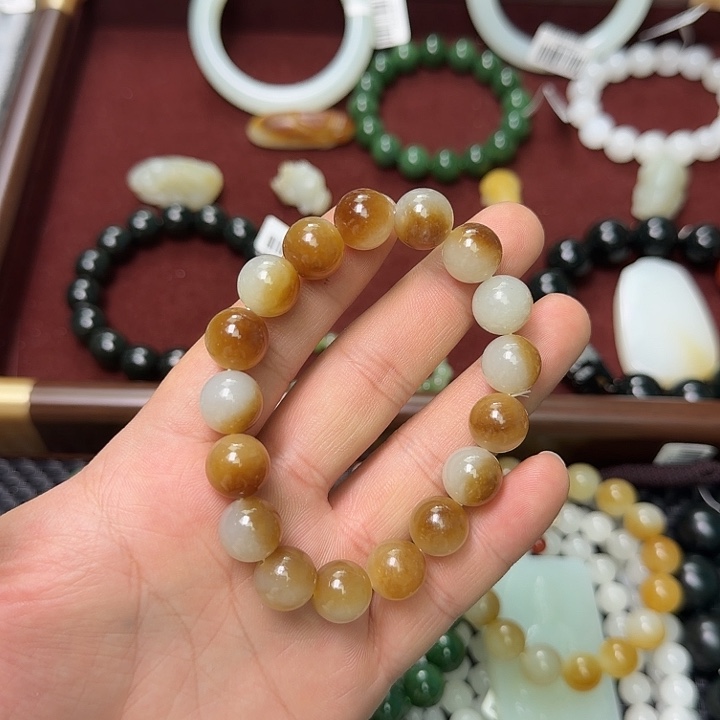 和田玉（糖玉）未镶嵌手链